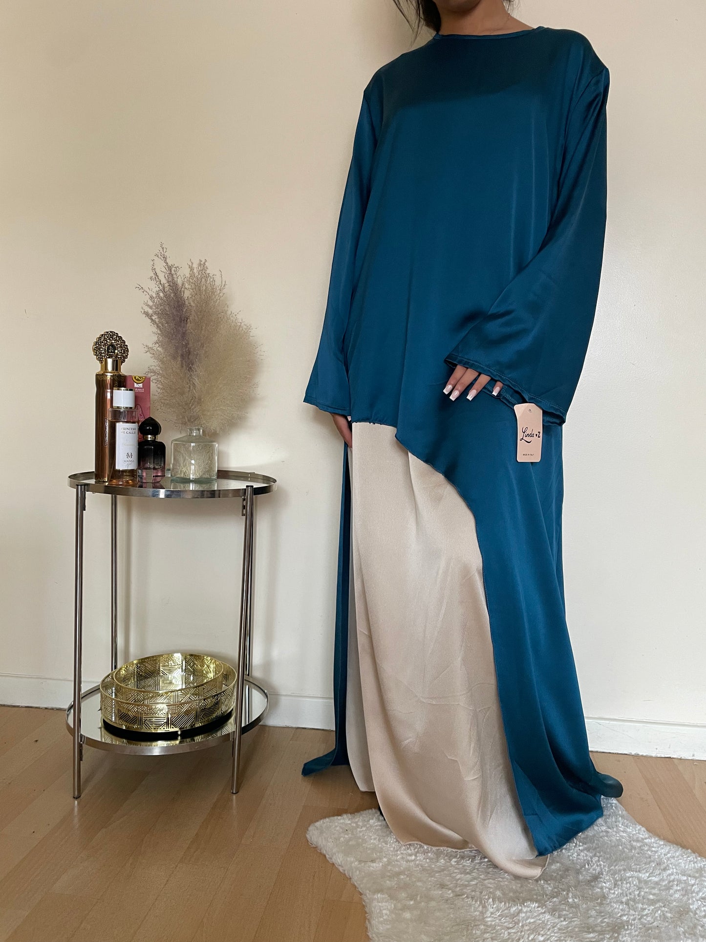 Abaya Esma en satin bleu azur