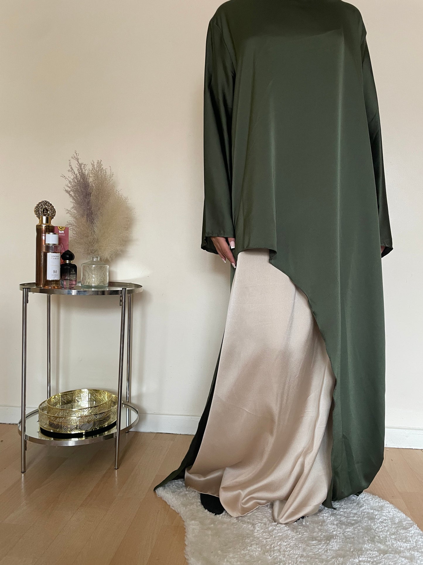 Abaya Esma en satin vert kaki